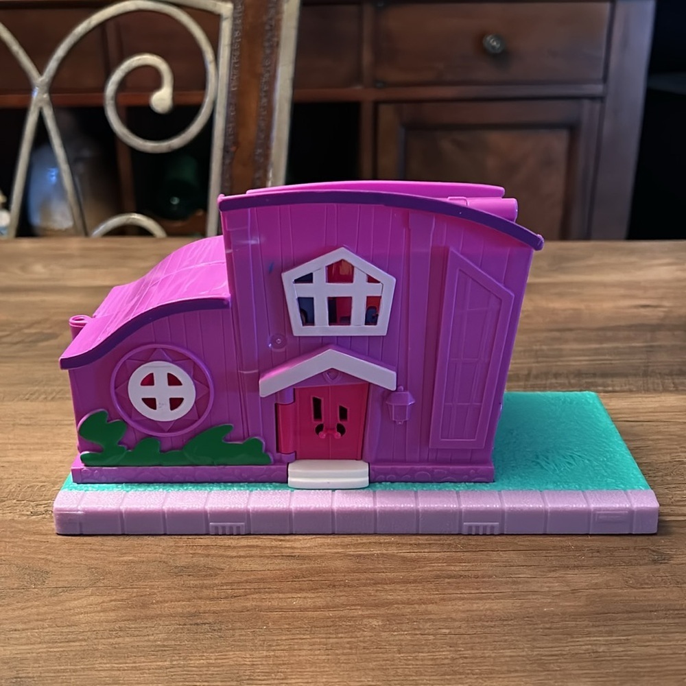 🔥🔥2018 Polly Pocket, Pollyville Purple Pocket House Playset Toy